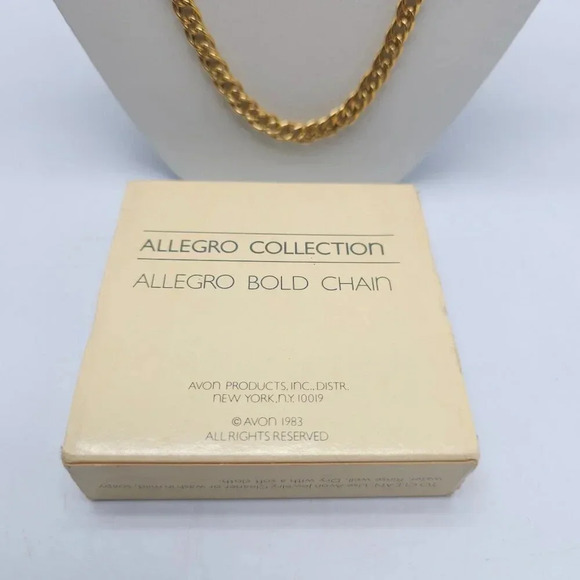 Vintage Avon 1983 Allegro Collection Allegro Bold Chain Gold Tone - Picture 2 of 6